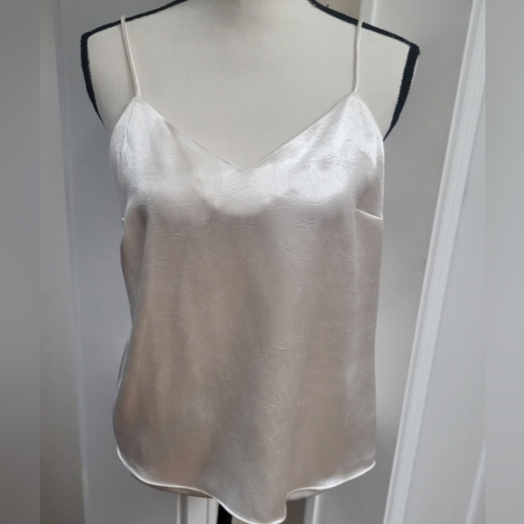 Sexy, Soft & Shimmery Satin Ivory Cami by Nine West Small - Picture 1 of 11